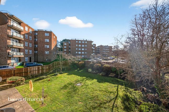 Flat 66, The Homestead, Waterfall Road, London photo 4