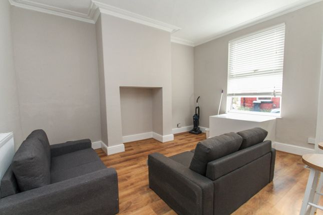Harold View, Leeds photo 3