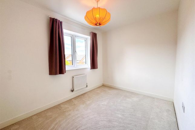 111, Lower Field Road, Reading photo 2