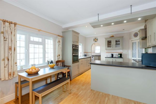 37, Salvington Hill, Worthing photo 3