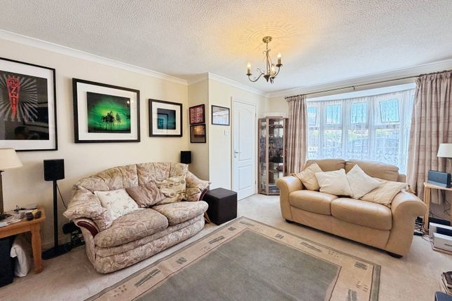 22, Stoneberry Road, Bristol photo 3