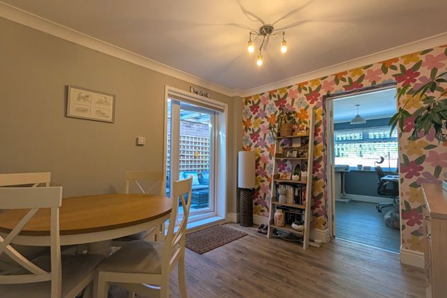 8, Deanwood Road, Kent photo 5