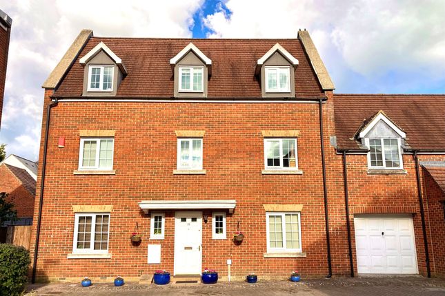Thumbnail Semi-detached house for sale in Great Ground, Shaftesbury