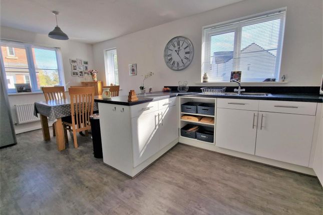 134, Meek Road, Newent photo 4