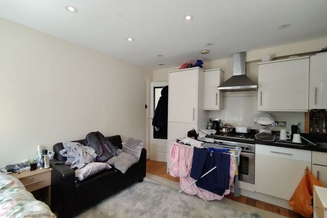 Waldegrave Road, Teddington photo 4