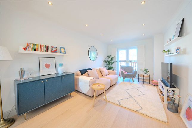 20, Pennythorne Drive, Leeds photo 3