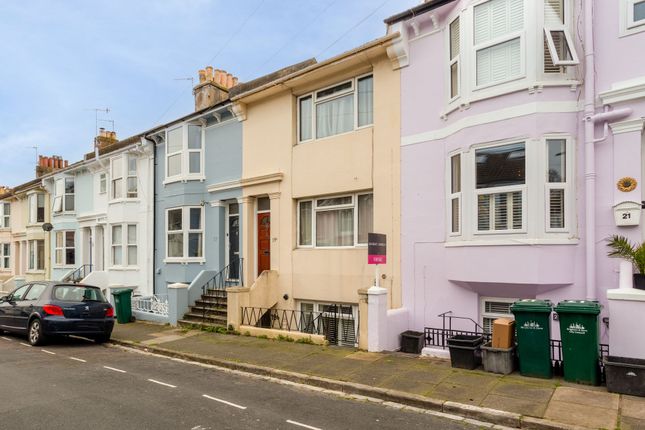 Flat for sale in Yardley Street, Brighton