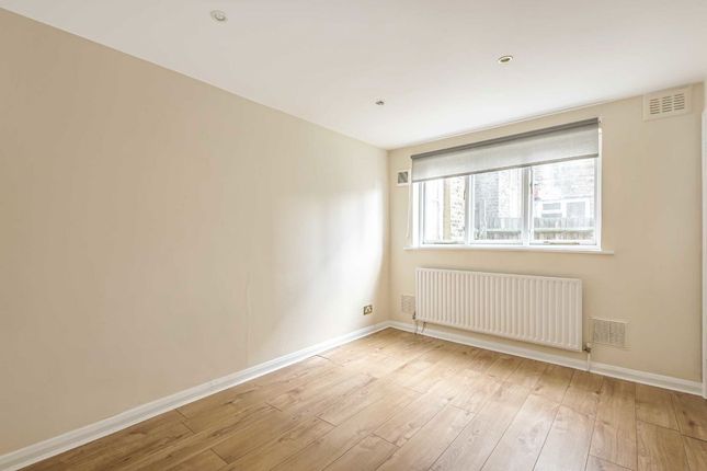 Flat 2, 12, Montrell Road, London photo 4