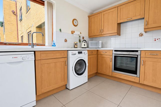Oasis Court, Chelmsford photo 3