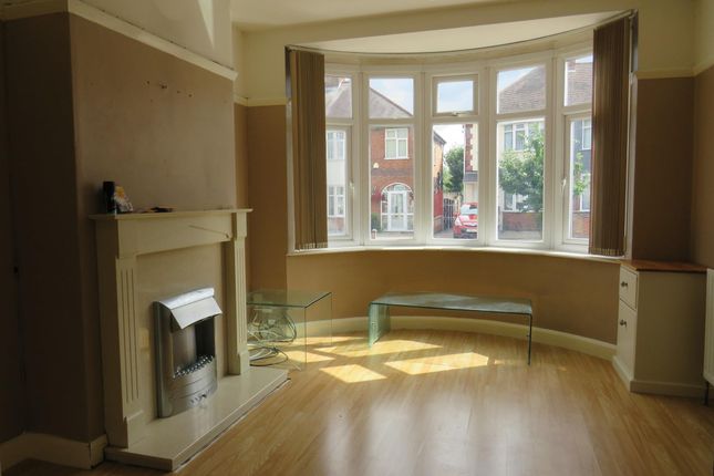 15, LEICESTER photo 4