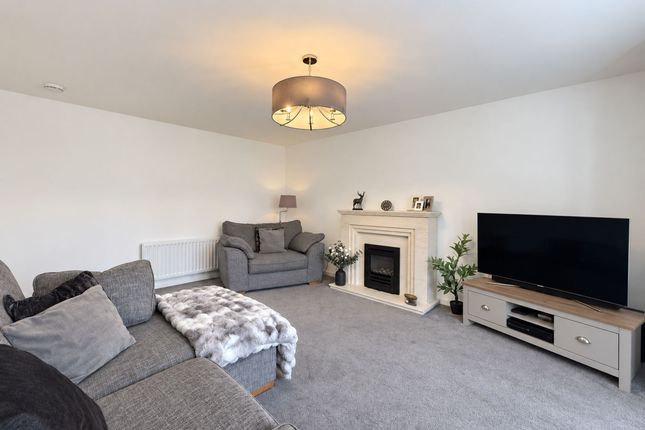 9, Deer Meadow, Symington, KA1 photo 3
