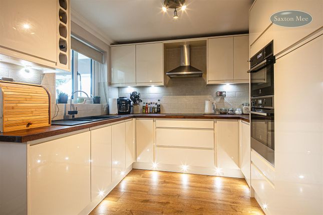 5, Taverner Croft, Sheffield photo 4