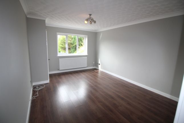 6 Verdin Court, Leighton, Crewe photo 2
