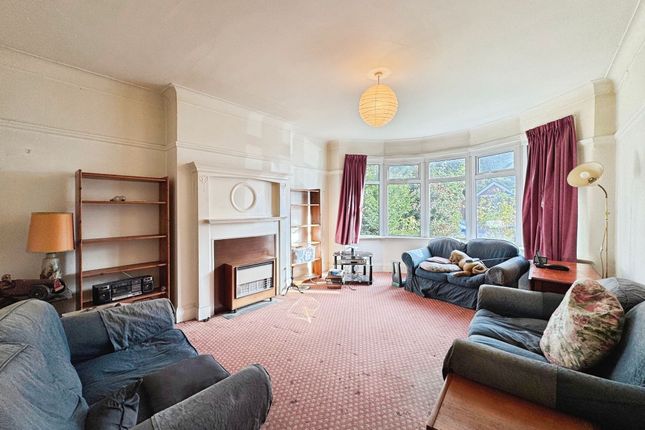 35 Sylvan Avenue, London photo 2