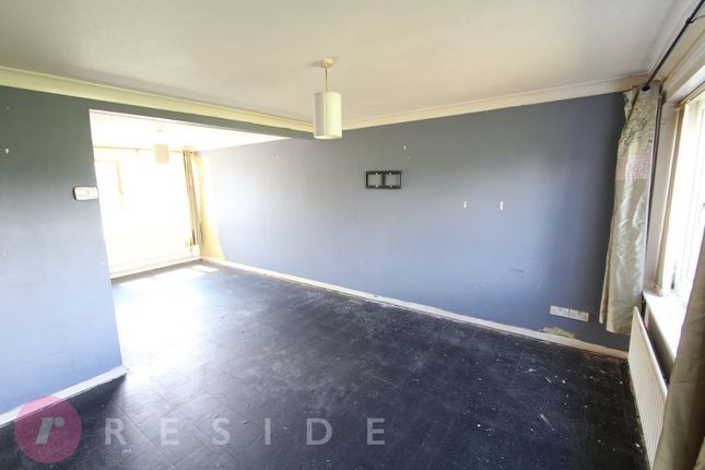 29, Greengate Close, Rochdale photo 2