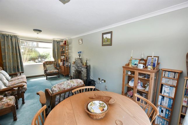 17, Trevingey Close, Redruth photo 4