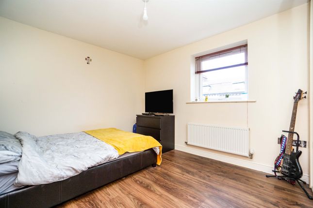 Flat for sale in Manor Road, Wallasey