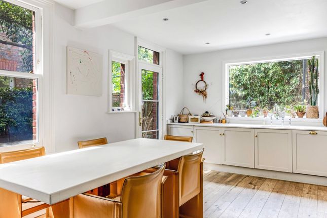 57, Southwood Lane, London photo 4