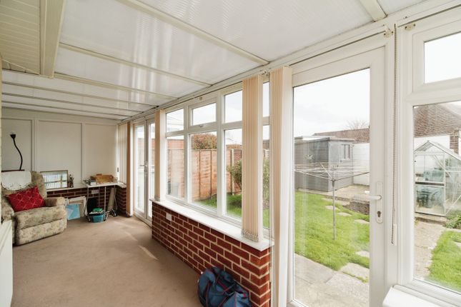 63, Milton Avenue, Rustington photo 4