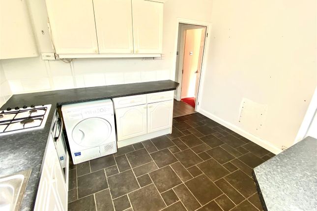 65, Oaklands Avenue, Brookmans Park Hatfield photo 3