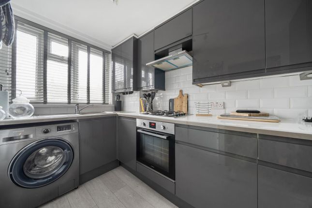 72, Fuchsia Street, London photo 4