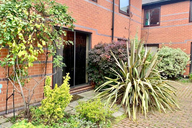 3 Queens Court, 15, Cox Street, Birmingham photo 3