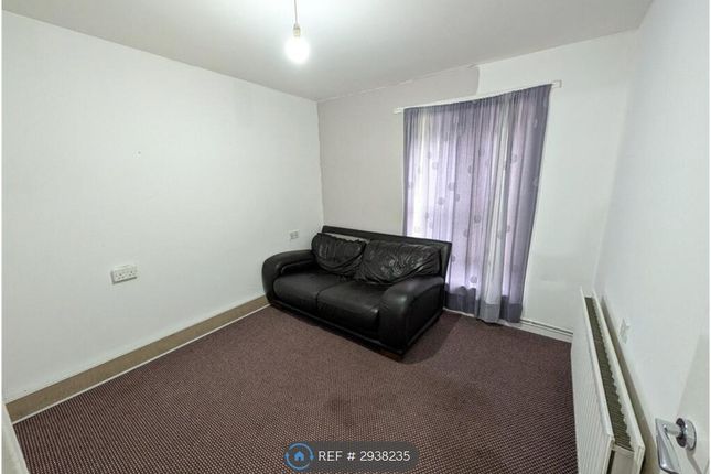 Burford, Brookside, Telford photo 4