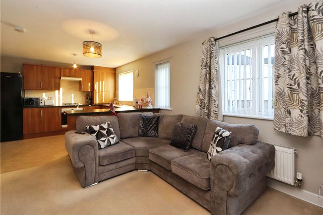 25, Watkins Way, Devon photo 3