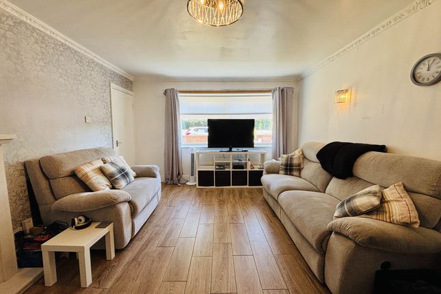 17, Hall Drive, Liverpool photo 2