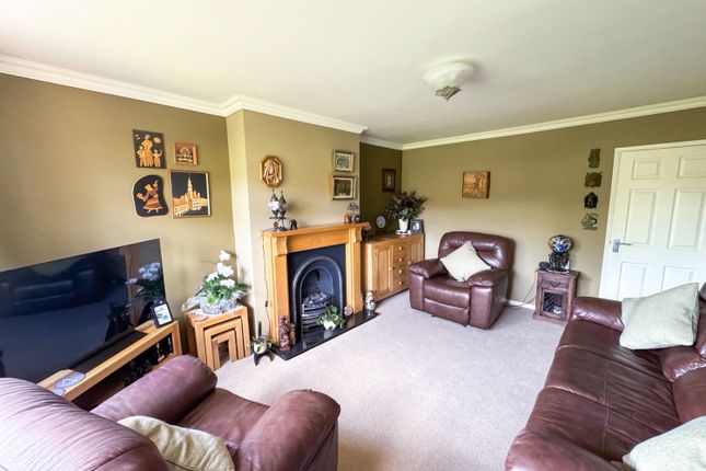 141, PENDAS WAY, LEEDS photo 3
