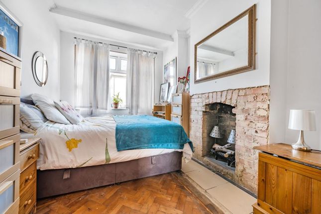 Maisonette for sale in Brunswick Park Road, London