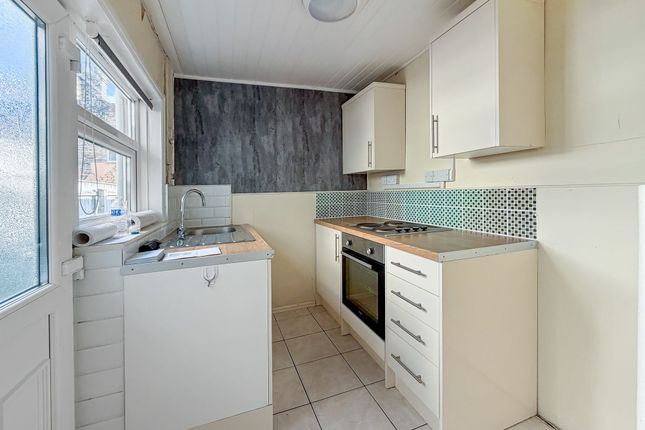 35 Birchwood Street, King's Lynn photo 2