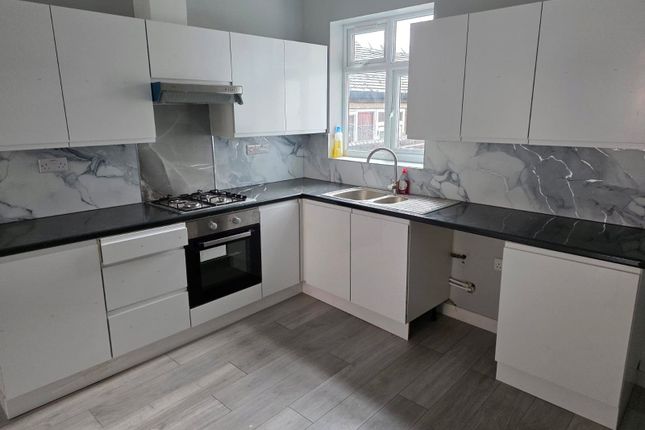 76, Elm Street, Staffordshire photo 4