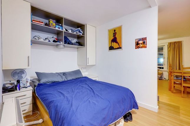 Flat to rent in Station Road West, Canterbury