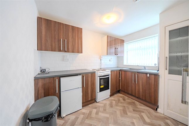 5, New Street Grove, West Yorkshire photo 3