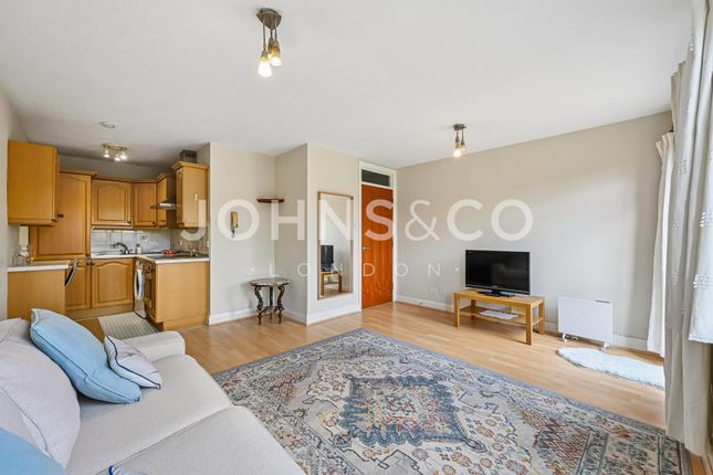 Flat 28 Braemar Court 83, Brook Road South, Brentford photo 2