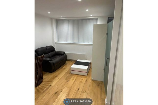 Lampton Road, Hounslow photo 3