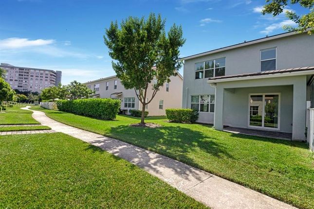 Town house for sale in 4111 Large Leaf Ln, Hollywood, Florida, 33021, United States Of America