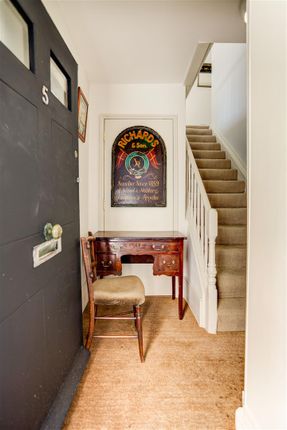 Upper Maisonette, 5, George Street, Hastings photo 4