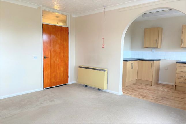 11, Marlborough Court, Gorleston Road, Lowestoft photo 4