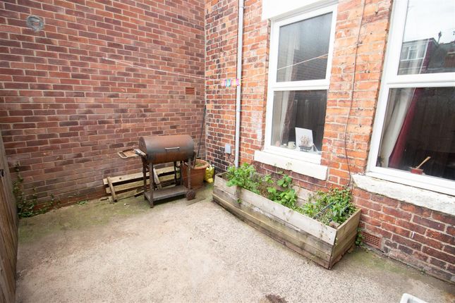 Flat to rent in Ashfield Road, Gosforth, Newcastle Upon Tyne
