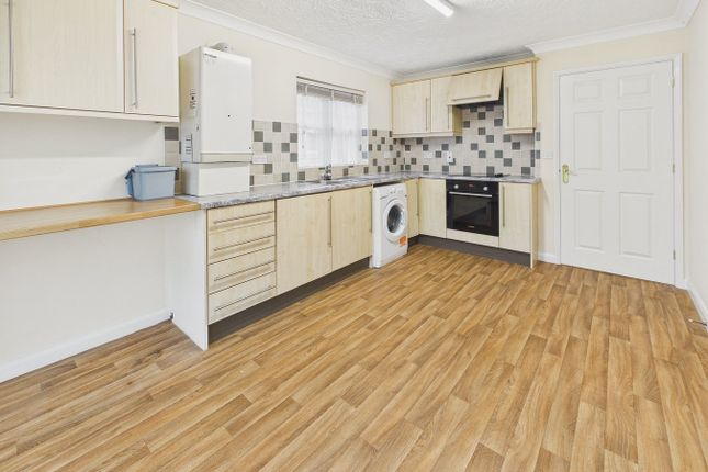 12, Whetstone Way, Wisbech photo 3
