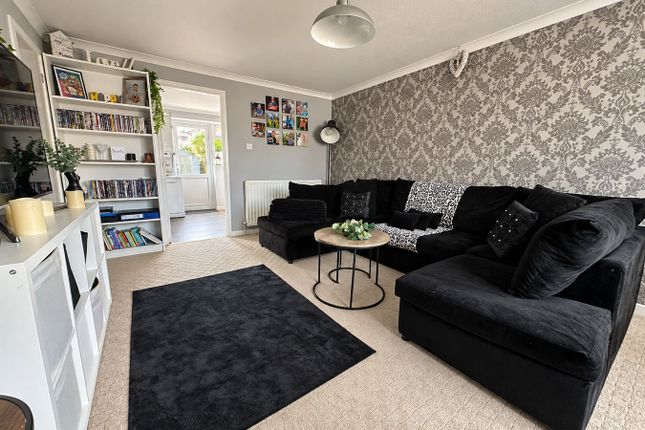 6, Palmers Close, Burnham-on-Sea photo 2