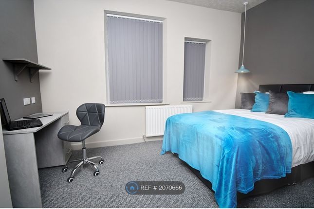 Room to rent in Coal Clough Lane, Burnley