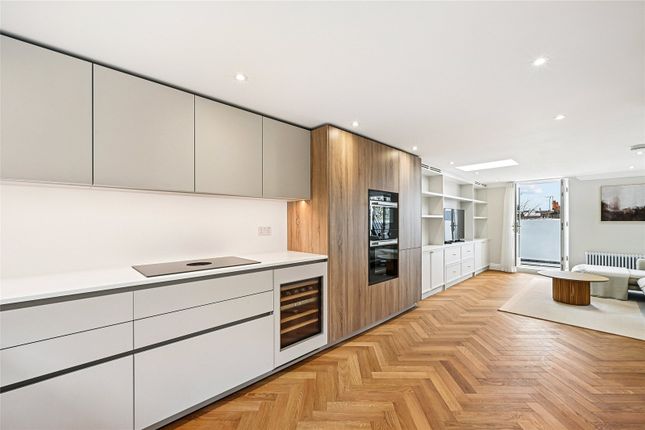 Flat D, 3, Leamington Road Villas, London photo 3
