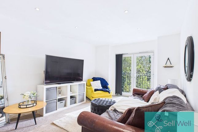 Apartment 8, Ellenbrook Court Newhart Grove, Manchester photo 4