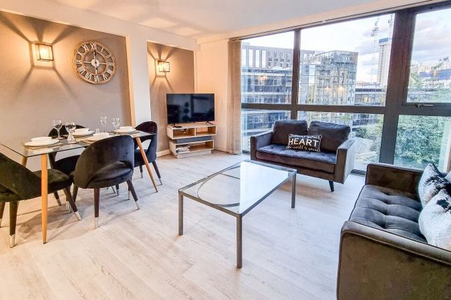 Flat to rent in City Road East, Manchester