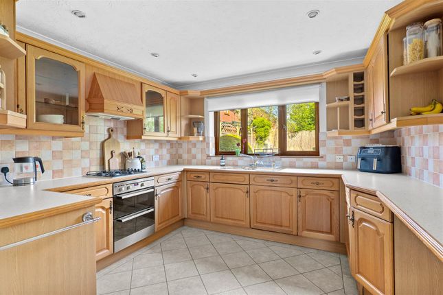 Detached house for sale in Rossendale Close, Fernhill Heath, Worcester
