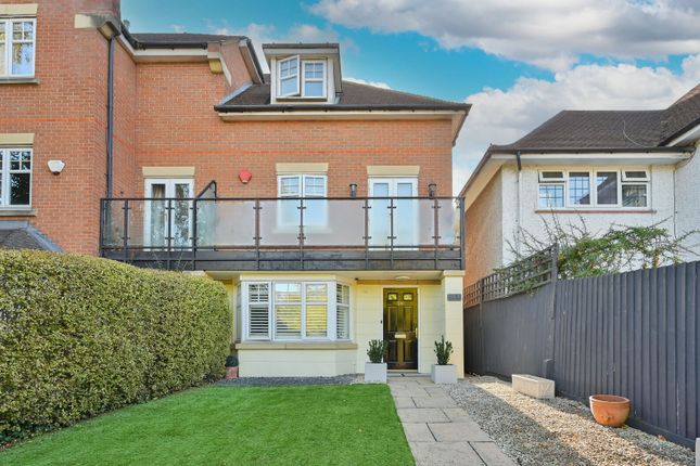 Eastbury Road, Bushey photo 3