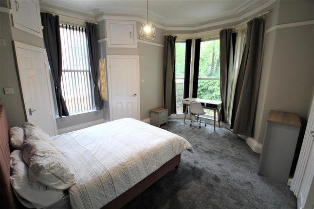 Norwood Grove, Leeds photo 2